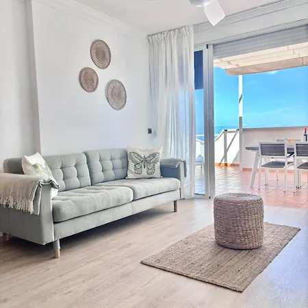 Ocean View Haven, Perla Del Mar 아파트 아데제