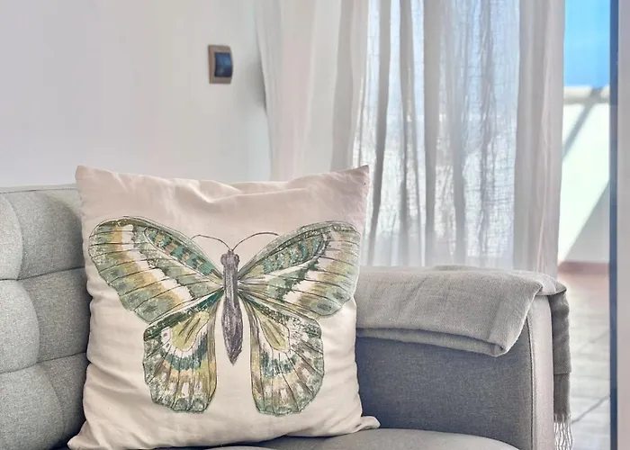 Ocean View Haven, Perla Del Mar Apartment